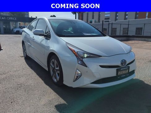 Used 2017 Toyota Prius Four Touring image 1