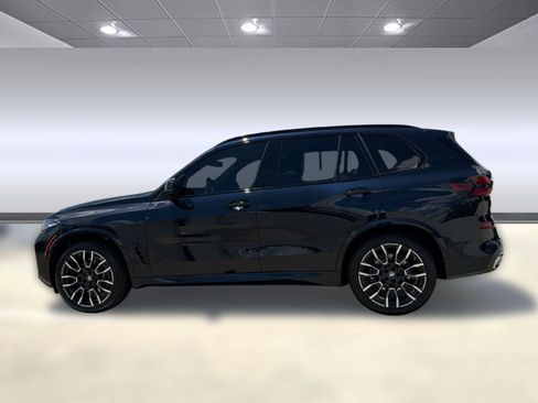 Used 2024 BMW X5 xDrive40i w/ M Sport Package AWD/4WD image 2
