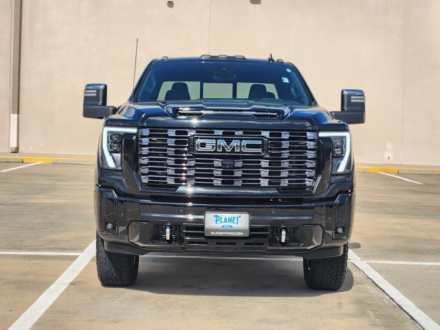 Used 2025 GMC Sierra 2500 Denali Ultimate AWD/4WD image 2