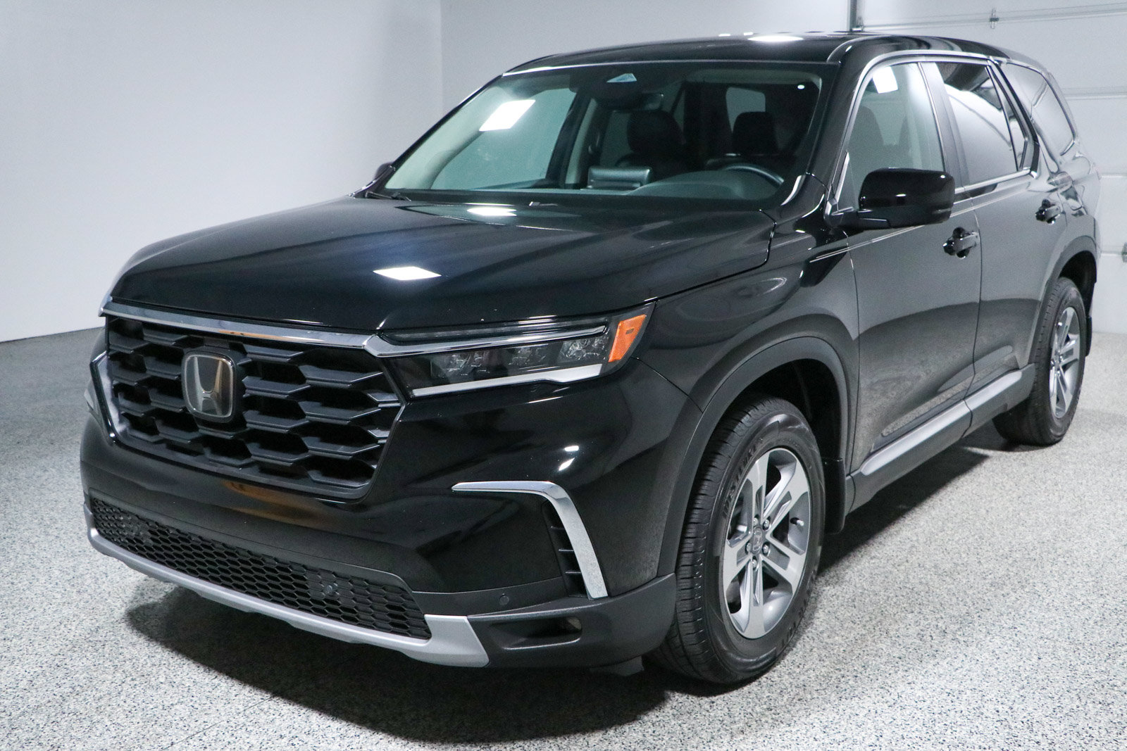 Used 2024 Honda Pilot EX-L image 33