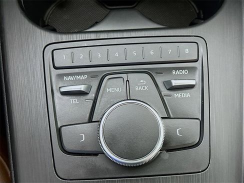 Used 2019 Audi A4 2.0T Premium w/ Convenience Package image 40