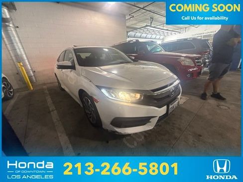 Used 2018 Honda Civic EX image 1