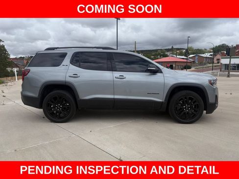 Used 2023 GMC Acadia SLE w/ Driver Convenience Package AWD/4WD image 3