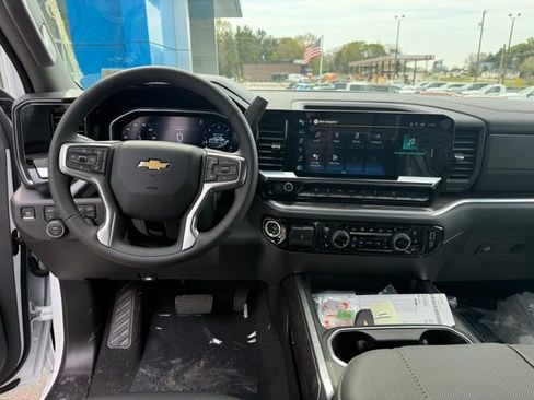 New 2026 Chevrolet Silverado 2500 LTZ w/ LTZ Convenience Package AWD/4WD image 20