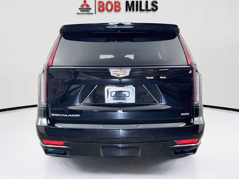Used 2023 Cadillac Escalade Sport Platinum w/ Heavy-Duty Trailer Package AWD/4WD image 6