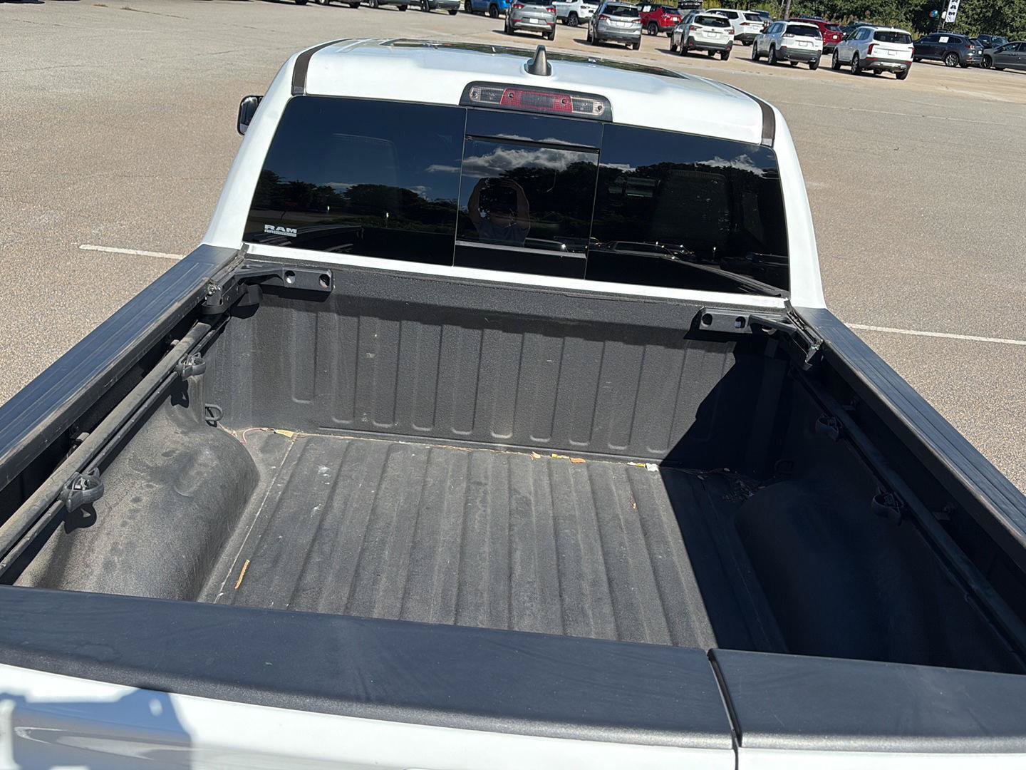 Used 2020 RAM 1500 Laramie AWD/4WD image 5