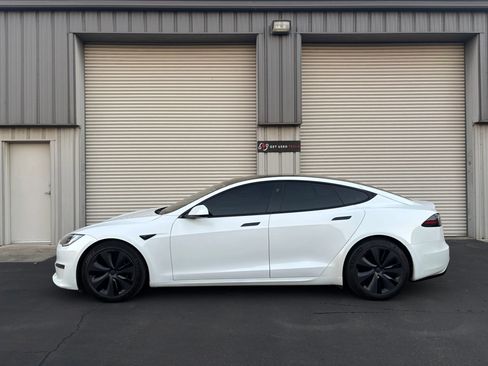 Used 2022 Tesla Model S Standard Range image 3