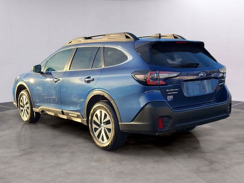 Used 2022 Subaru Outback Premium image 6