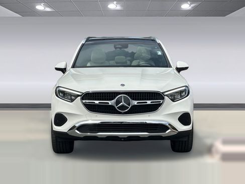 Used 2024 Mercedes-Benz GLC 300 4MATIC image 6