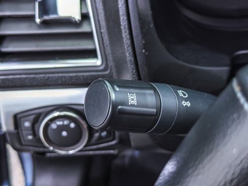 Used 2019 Ford Explorer Limited w/ Ford Safe & Smart Package image 35