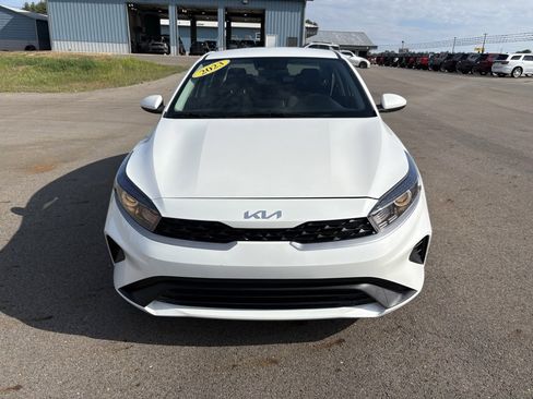 Used 2023 Kia Forte LXS image 8