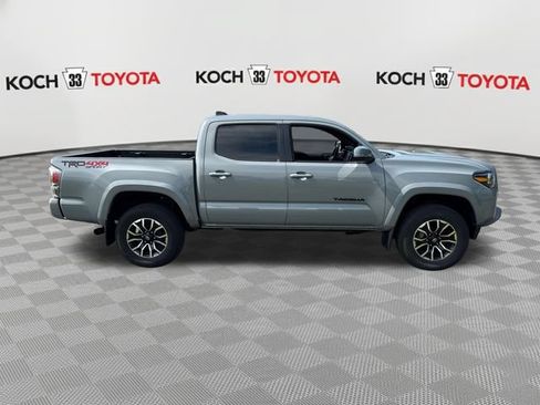 Used 2021 Toyota Tacoma TRD Sport w/ Blackout Package (TMS) AWD/4WD image 9