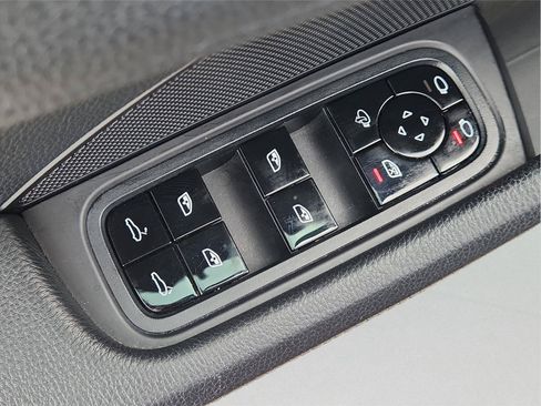 Used 2018 Porsche Panamera 4 AWD/4WD image 23