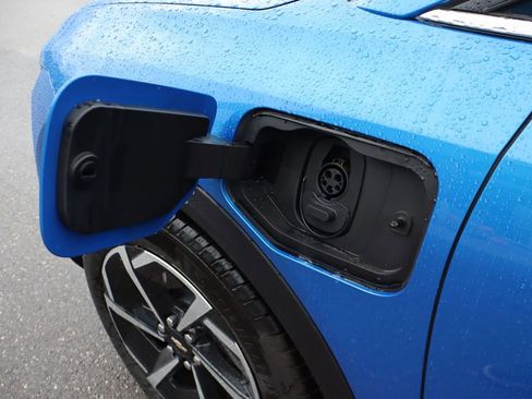 New 2026 Chevrolet Equinox EV LT image 6