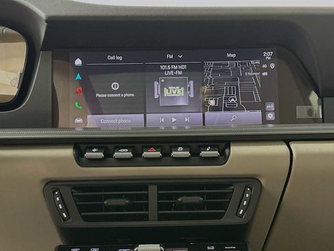 Certified 2025 Porsche 911 Carrera image 17