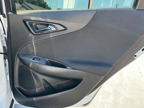 Used 2021 Chevrolet Malibu LS FWD image 31
