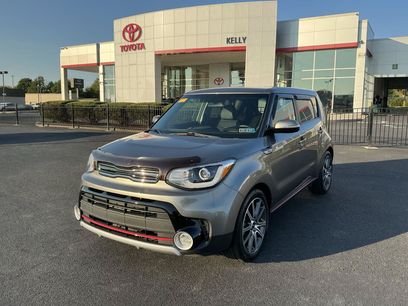 Used 2017 Kia Soul ! w/ Tech Package