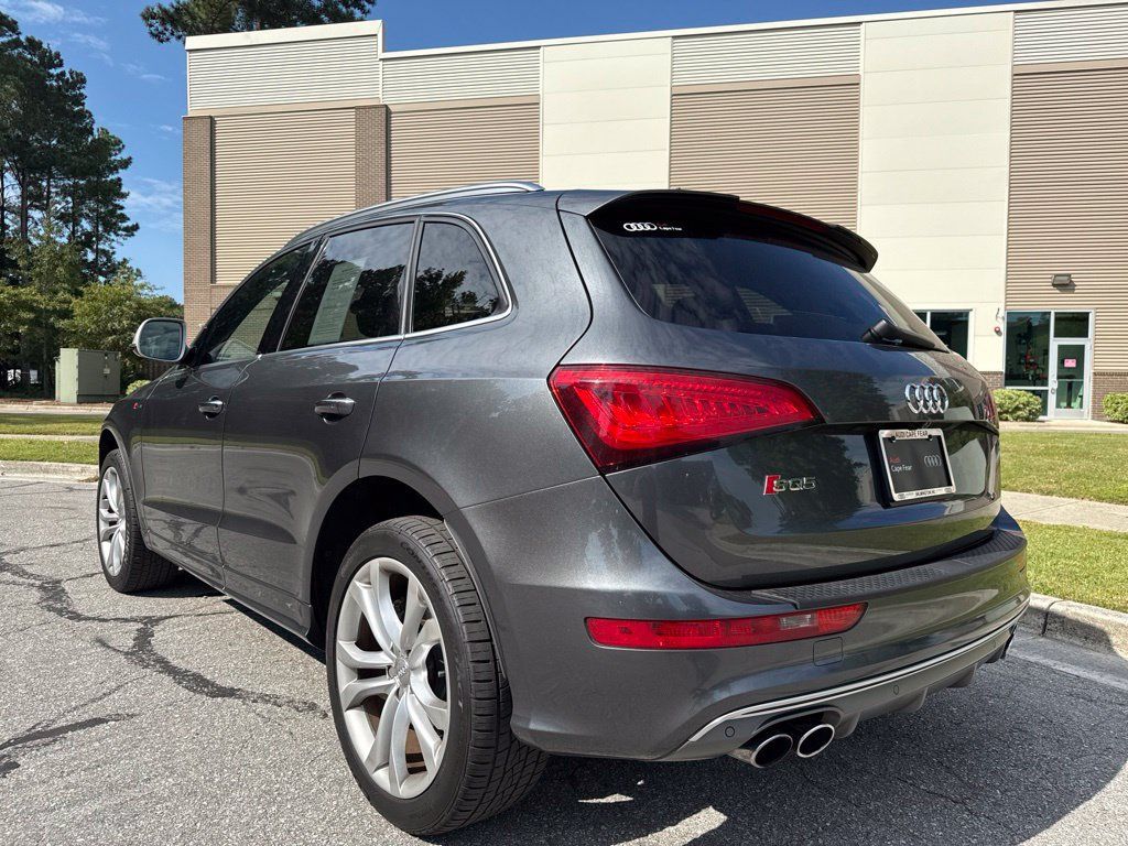 Used 2015 Audi SQ5 Premium Plus w/ Technology Package AWD/4WD image 12