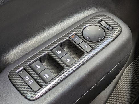 Used 2025 Hyundai Santa Fe SE FWD image 18