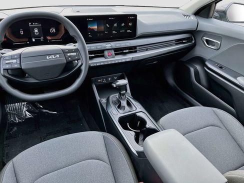 Certified 2025 Kia K4 FWD image 22