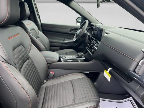 New 2026 Nissan Pathfinder Rock Creek AWD/4WD image 16