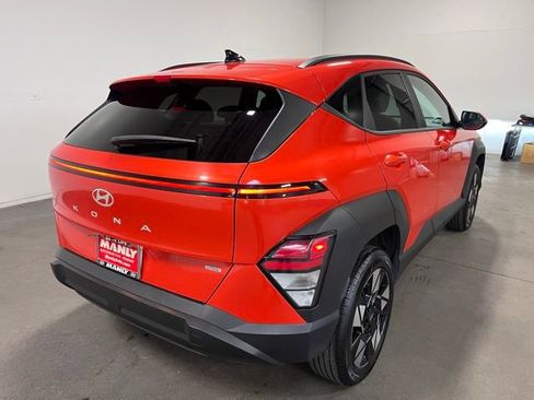 Used 2024 Hyundai Kona SEL image 3