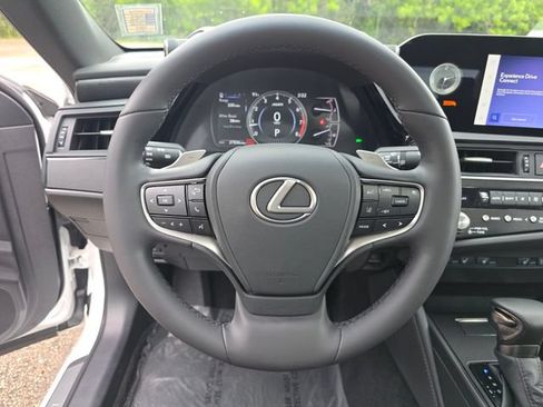 Used 2024 Lexus ES 350 w/ Premium Package FWD image 26