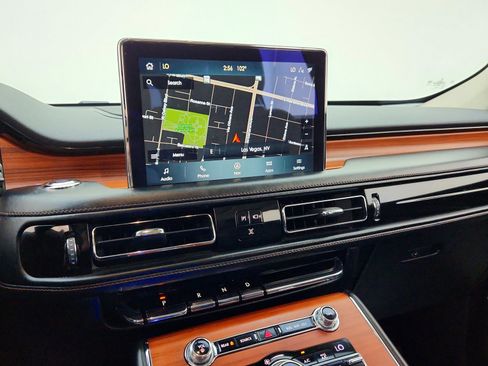 Used 2020 Lincoln Aviator Reserve w/ Equipment Group 202A AWD/4WD image 19