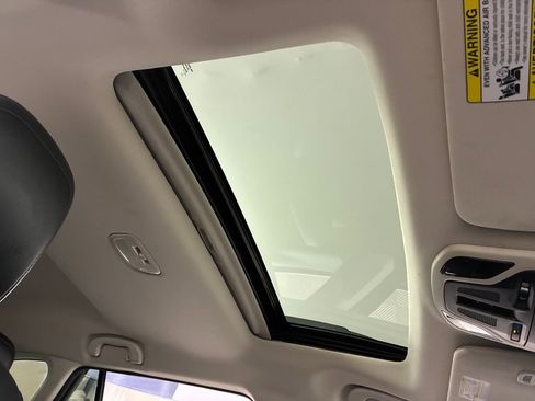 Used 2023 Subaru Outback Limited image 30