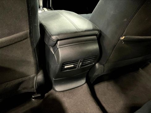 Used 2010 Honda Crosstour EX image 10