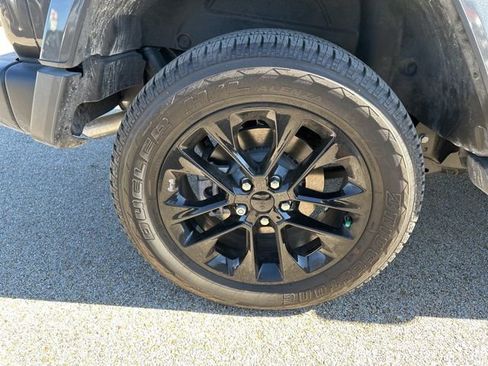 Used 2021 Jeep Wrangler Sahara w/ Safety Group image 12