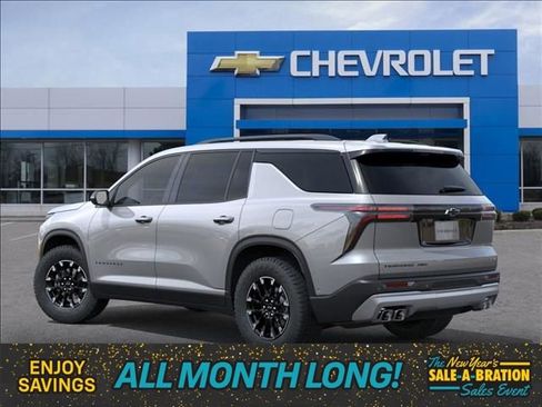 New 2026 Chevrolet Traverse Z71 w/ Driver Confidence Package image 3