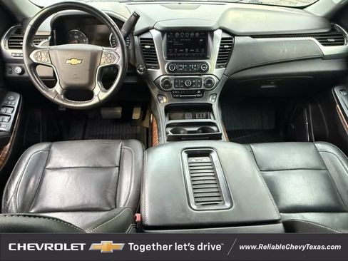 Used 2018 Chevrolet Suburban Premier RWD image 11
