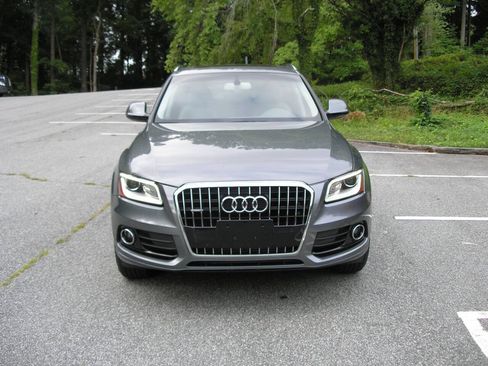 Used 2016 Audi Q5 2.0T Premium Plus w/ Technology Package AWD/4WD image 2