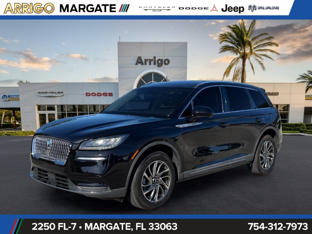 Used 2022 Lincoln Corsair FWD image 3