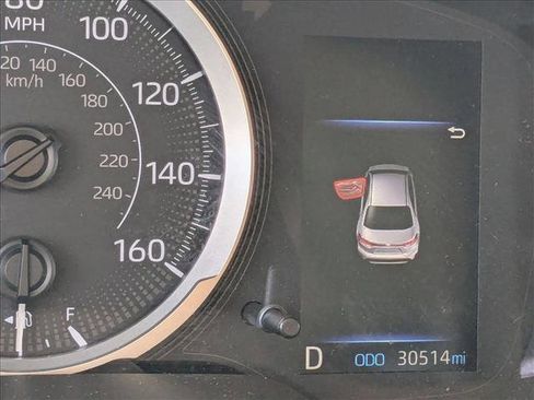 Used 2022 Toyota Corolla LE image 10