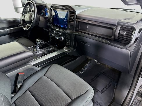 Used 2022 Ford F150 XLT w/ Equipment Group 302A High image 39