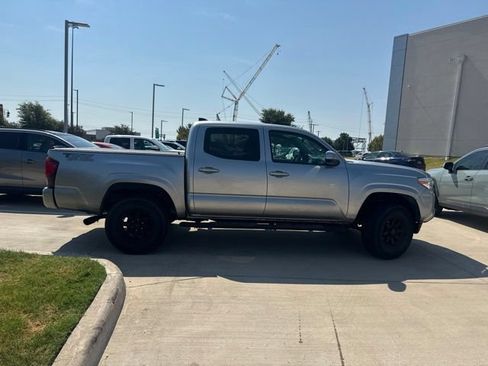 Used 2023 Toyota Tacoma SR AWD/4WD image 3