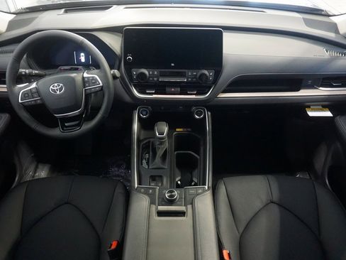 New 2026 Toyota Grand Highlander Platinum image 31