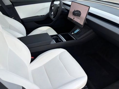Used 2025 Tesla Model 3 Long Range AWD/4WD image 28