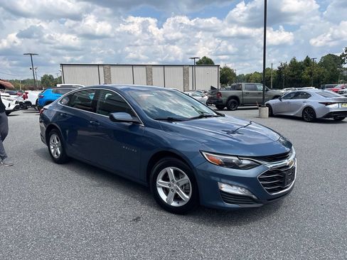 Used 2024 Chevrolet Malibu LT FWD image 11