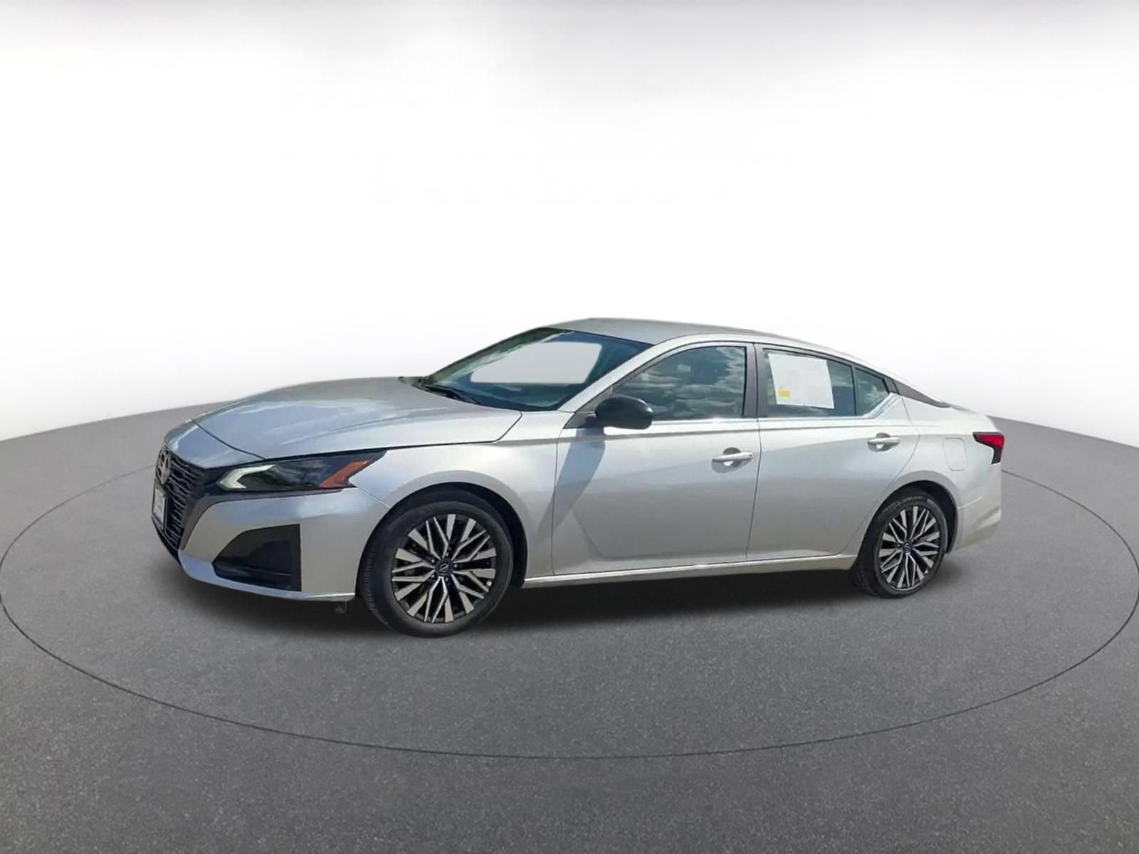 Used 2026 Nissan Altima 2.5 SV FWD image 7
