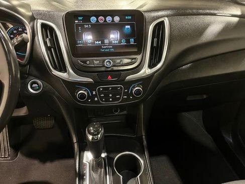 Used 2018 Chevrolet Equinox LT w/ Sun & Infotainment Package image 28
