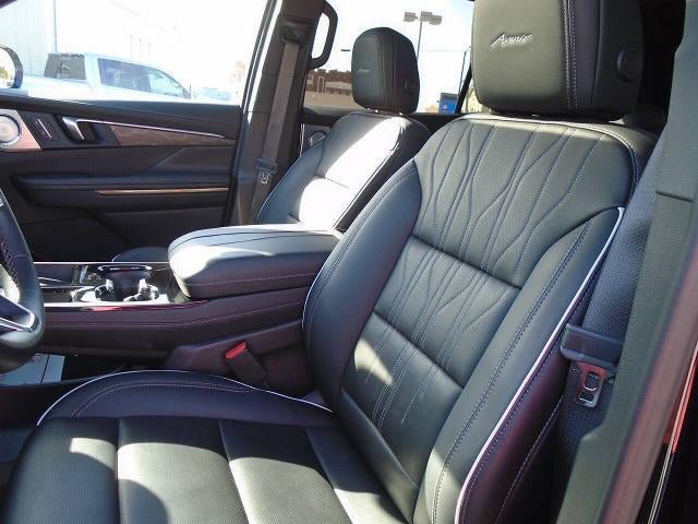 Certified 2026 Buick Enclave Avenir w/ Super Cruise Package AWD/4WD image 19