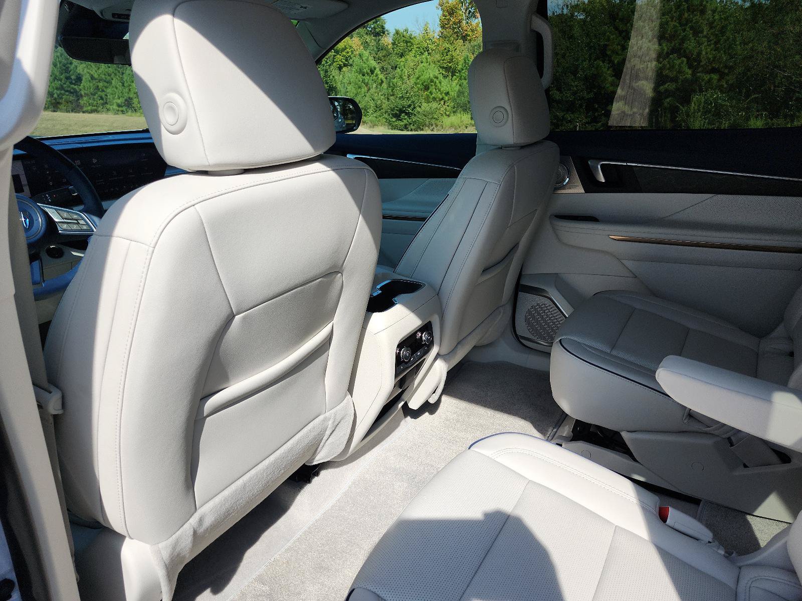 Used 2026 Buick Enclave Avenir w/ Super Cruise Package FWD image 12