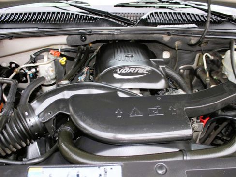 Used 2004 Chevrolet Avalanche Z71 w/ Sun And Sound Package image 14