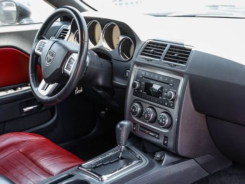 Used 2013 Dodge Challenger R/T RWD image 13