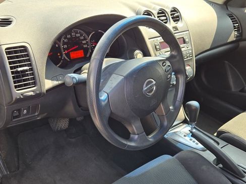 Used 2013 Nissan Altima 2.5 S FWD image 8
