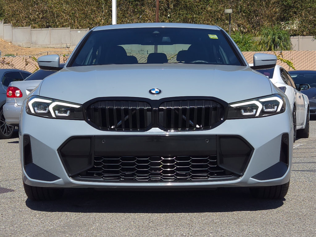 Used 2024 BMW 330i Sedan w/ M Sport Package RWD image 2