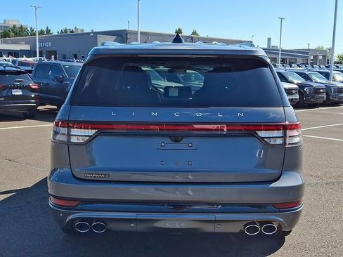 Used 2025 Lincoln Aviator Reserve w/ Luxury Package AWD/4WD image 5